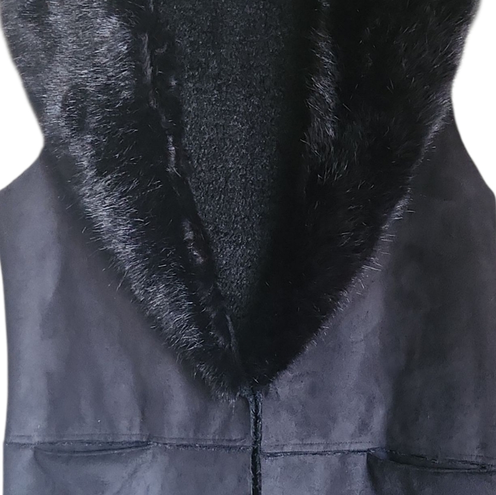 Steve Madden, Women's Faux Fur and suede 3/4 length Vest, Sz M - Picture 10 of 11
